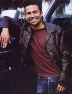 MV5BMTM4MTE0MzUzMV5BMl5BanBnXkFtZTYwNTcxNTAz._V1_