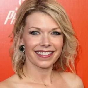 MV5BMjE3NTU4OTU2OV5BMl5BanBnXkFtZTgwMTQxNjE3NTE