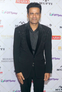 MV5BNzUwMWFjMjktMjVlOC00ZDU2LWE5NTEtYjRiMzVmYzM0OWEwXkEyXkFqcGdeQXVyMTU0ODI1NTA2._V1_