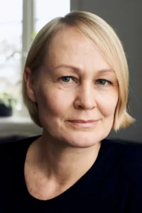 MV5BZDE2MzM1OGMtZjMwOS00ZjE0LTg2MDktYWE0MjA2ZDNjZDUxXkEyXkFqcGc@._V1_AghayeMovie