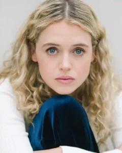 MV5BNzA0NGQ2OWQtOTNiZS00MDIzLTlkY2ItYWM4MzMxMzMxM2Q5XkEyXkFqcGc@._V10