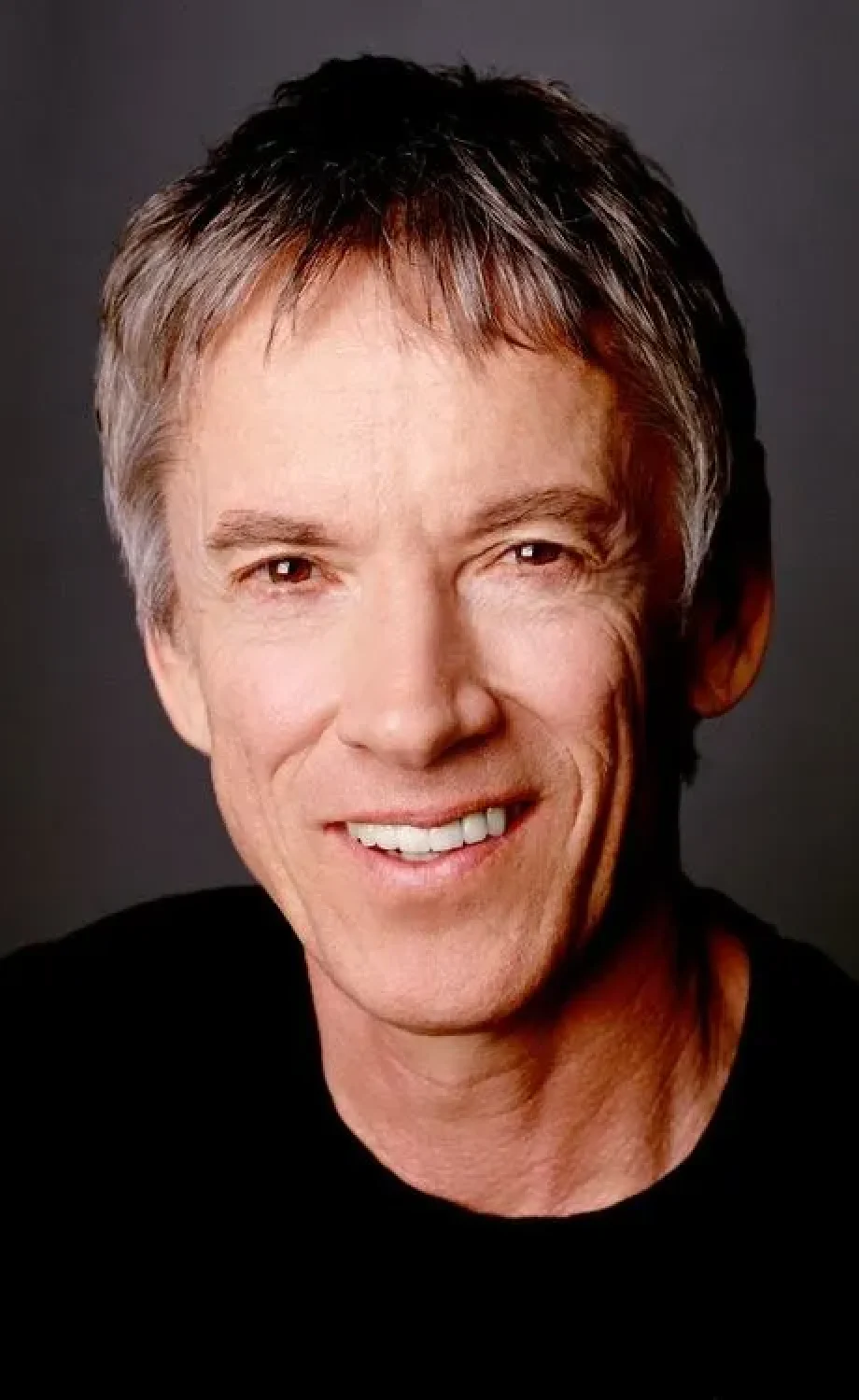 8DHORod2l6ZFS9KR0gNAAM3WZfI_AghayeMovie